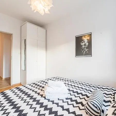 Апартаменты Hetmanska Spacious Познань