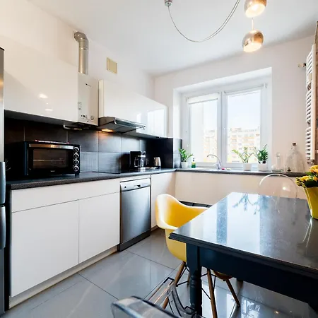 Hetmanska Spacious