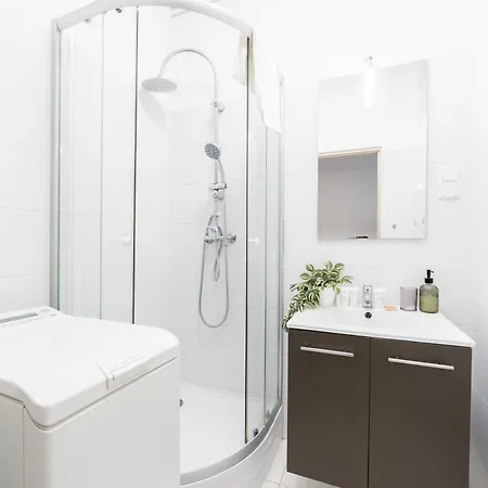 Апартаменты Hetmanska Spacious Познань